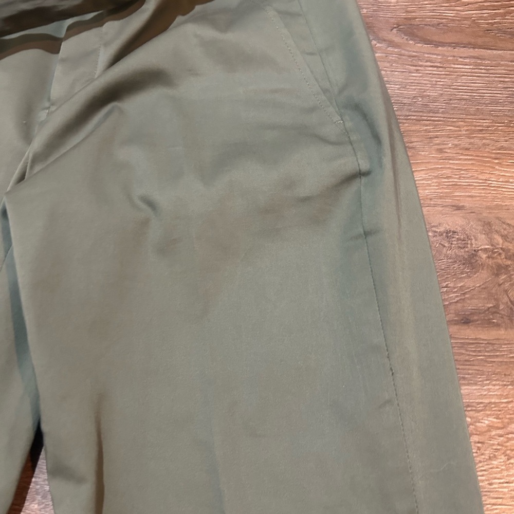 Banana Republic Avery Olive Trousers - Picture 3 of 9